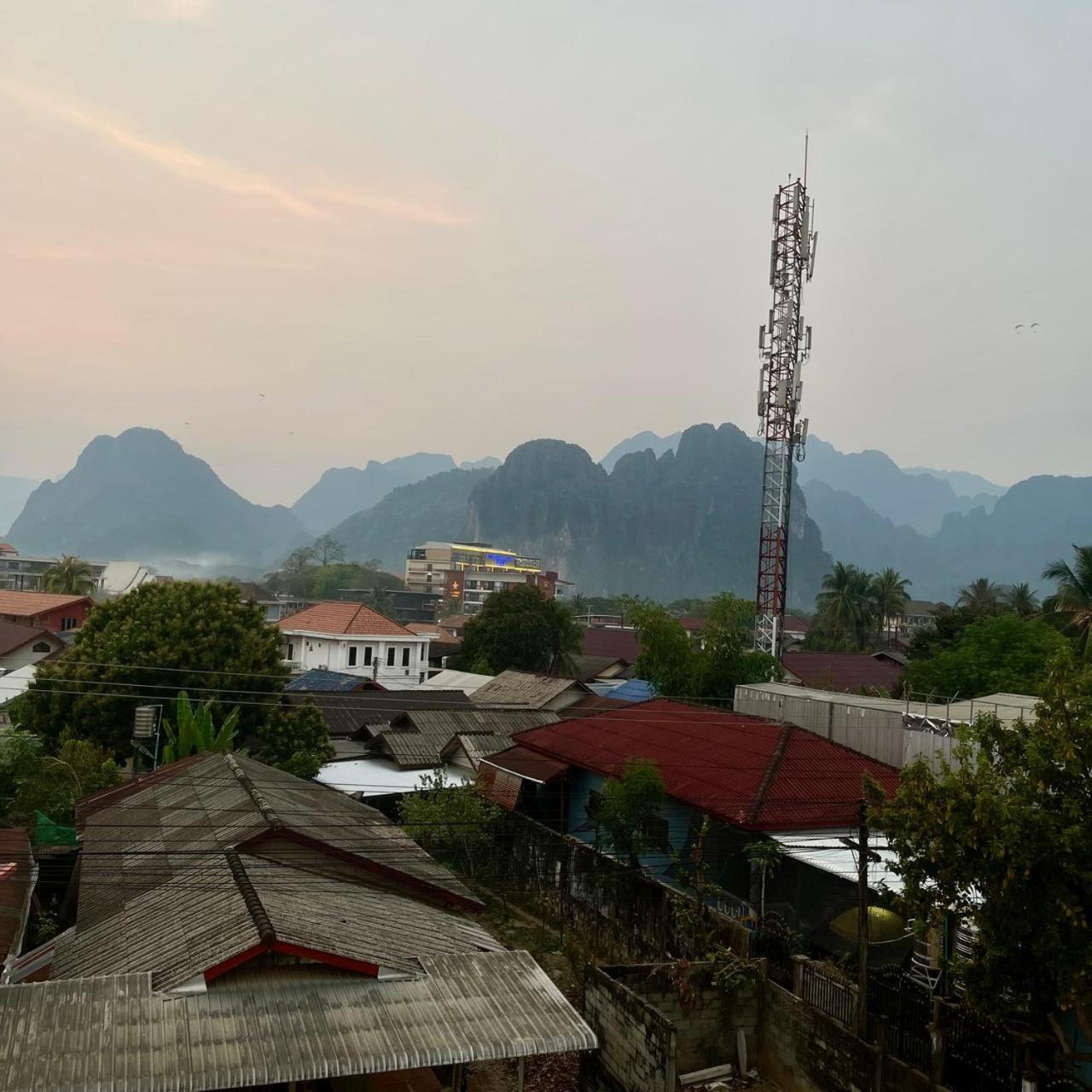 Smile Guesthouse Vangvieng Vang Vieng Extérieur photo