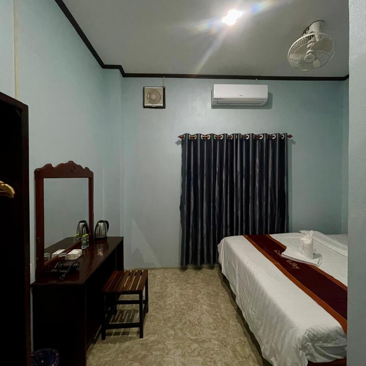 Smile Guesthouse Vangvieng Vang Vieng Extérieur photo